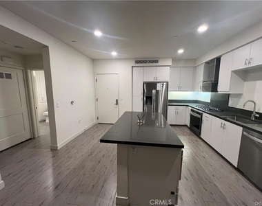 1402 N Nolita - Photo Thumbnail 9