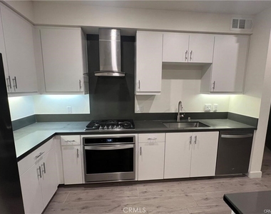 1402 N Nolita - Photo Thumbnail 8