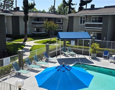 10601 Diana Avenue - Photo Thumbnail 5