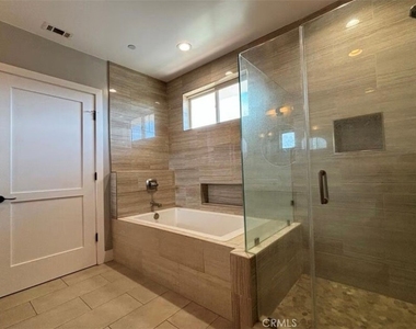 4440 Talofa Avenue - Photo Thumbnail 9