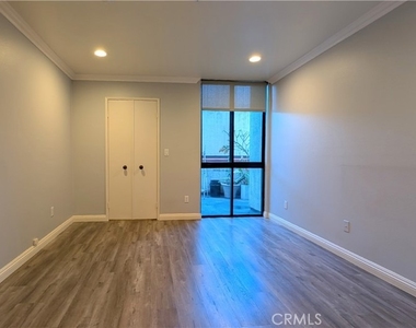 222 S Central Avenue - Photo Thumbnail 9