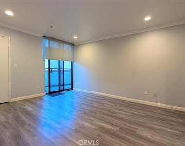 222 S Central Avenue - Photo Thumbnail 5