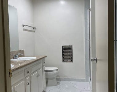 1132 N Stoneman - Photo Thumbnail 12