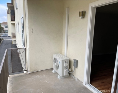 1132 N Stoneman - Photo Thumbnail 19