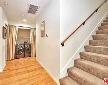 2864 Sunset Place - Photo Thumbnail 19