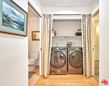 2864 Sunset Place - Photo Thumbnail 15