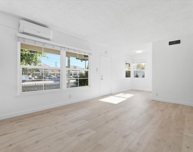 2513 190th Street - Photo Thumbnail 3