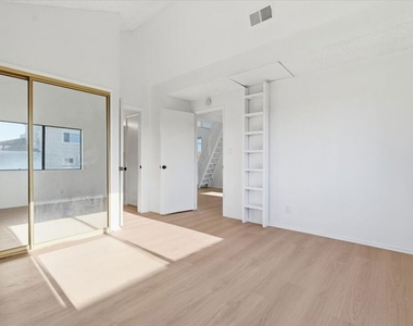 2513 190th Street - Photo Thumbnail 6