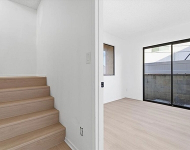 2513 190th Street - Photo Thumbnail 18