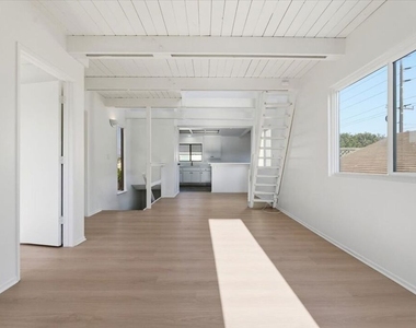 2513 190th Street - Photo Thumbnail 3
