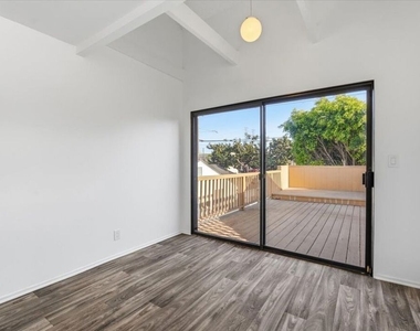 2513 190th Street - Photo Thumbnail 14