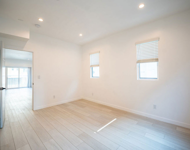 246 N Dillon Street - Photo Thumbnail 21