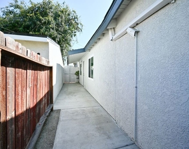 12024 208th Street - Photo Thumbnail 12