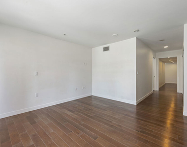 901 S Flower Street - Photo Thumbnail 14