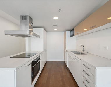 901 S Flower Street - Photo Thumbnail 5