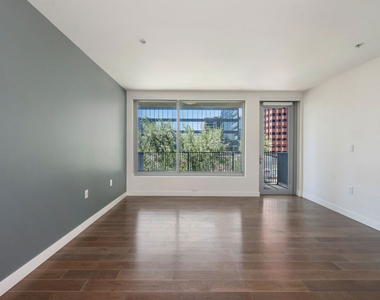 901 S Flower Street - Photo Thumbnail 10