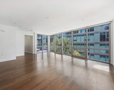 901 S Flower Street - Photo Thumbnail 1