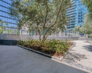 901 S Flower Street - Photo Thumbnail 16