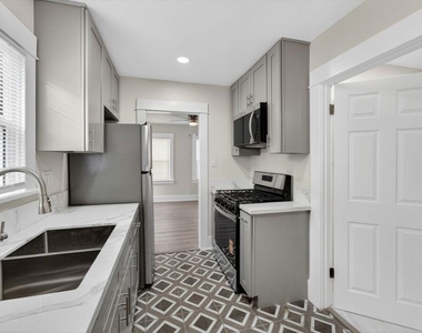 5008 S Wilton Place - Photo Thumbnail 14