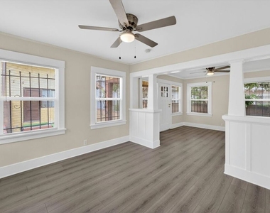 5008 S Wilton Place - Photo Thumbnail 7