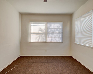 11508 Simms Avenue - Photo Thumbnail 11
