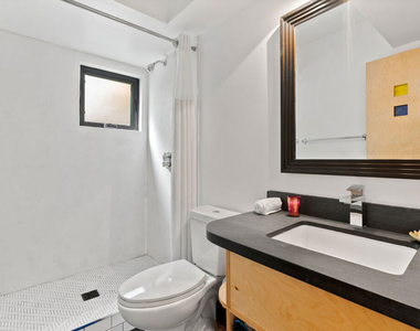 3121 Frederick Street - Photo Thumbnail 27