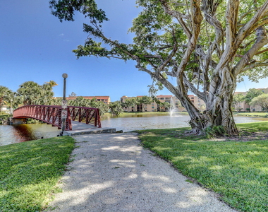 600 Egret Circle - Photo Thumbnail 35