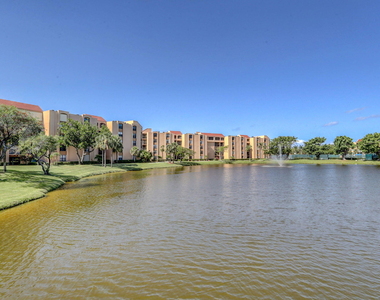 600 Egret Circle - Photo Thumbnail 36