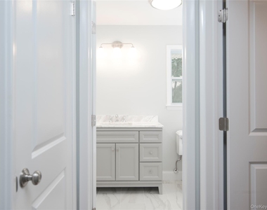 16 Elmwood Drive - Photo Thumbnail 12