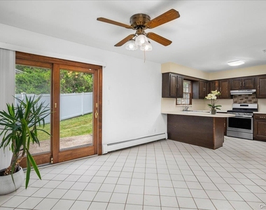 7 Shaw Lane - Photo Thumbnail 8