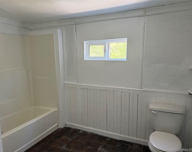 46 Lime Kiln Road - Photo Thumbnail 5