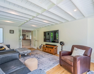 96 Lake Avenue - Photo Thumbnail 18