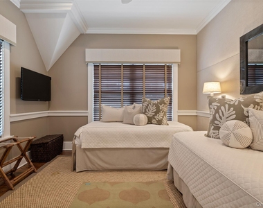 1 Meadow Way - Photo Thumbnail 19