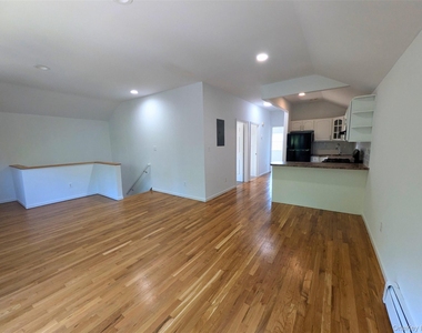 174-17 129th Avenue - Photo Thumbnail 6