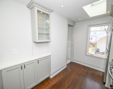 29 Everett Street - Photo Thumbnail 5