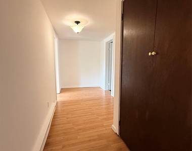 19 Quartz Lane - Photo Thumbnail 8