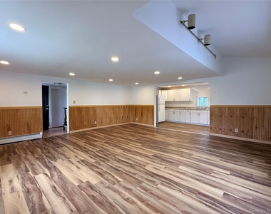 19 Quartz Lane - Photo Thumbnail 3