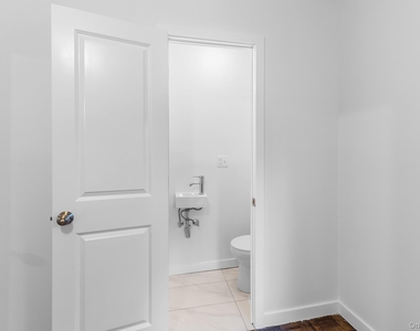 27 Chester Street - Photo Thumbnail 4