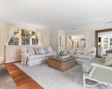 101 Milton Road - Photo Thumbnail 8
