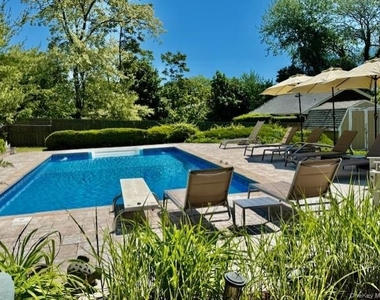 111 Fanning Avenue - Photo Thumbnail 14
