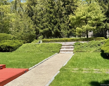 111 Fanning Avenue - Photo Thumbnail 13