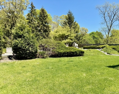 111 Fanning Avenue - Photo Thumbnail 12
