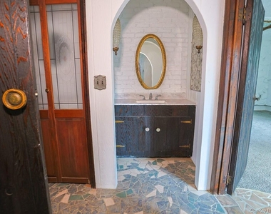 378 Broadway - Photo Thumbnail 15