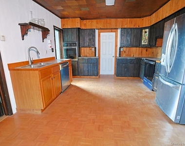 378 Broadway - Photo Thumbnail 10