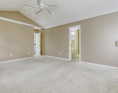 1 Lodi Lane - Photo Thumbnail 18