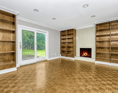 1 Lodi Lane - Photo Thumbnail 14
