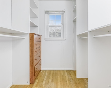 1 Lodi Lane - Photo Thumbnail 20