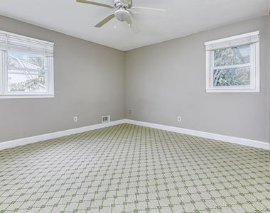 1 Lodi Lane - Photo Thumbnail 24