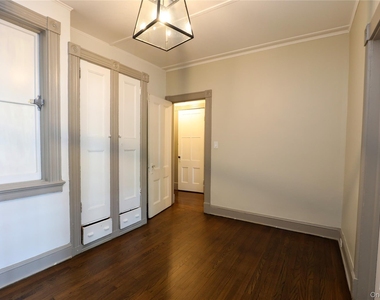 141 Saint James Street - Photo Thumbnail 3