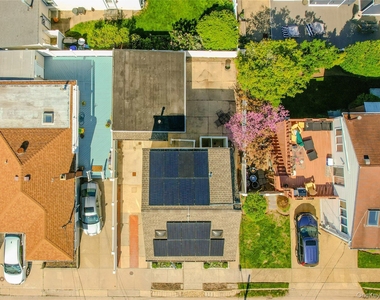 23 Garden City Avenue - Photo Thumbnail 3